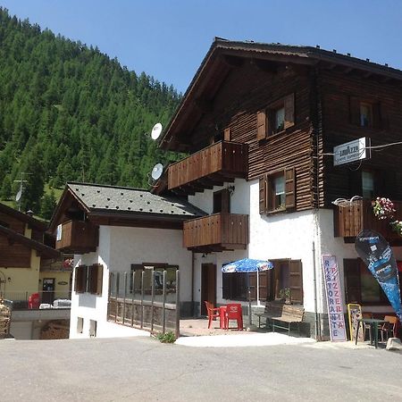 Baita Veglia Appartement Livigno Buitenkant foto